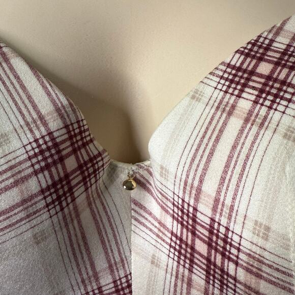 Cacique Balconette Lightly Lined Bra Size 46C in Cream and Burgundy - Picture 2 of 9